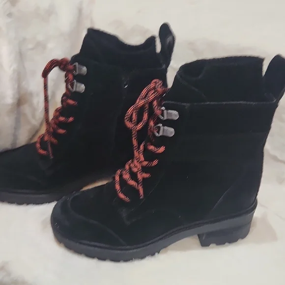 Zodiac Black Lace-Up Boots with Red Accents - Picture 4 of 7